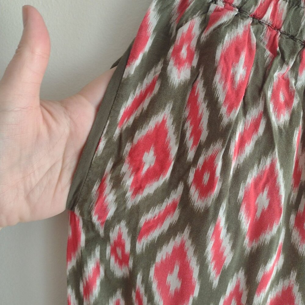 Anthropologie Lilka Wide-Leg Printed Pants M Red Olive Green Boho Ikat Casual - Picture 4 of 11